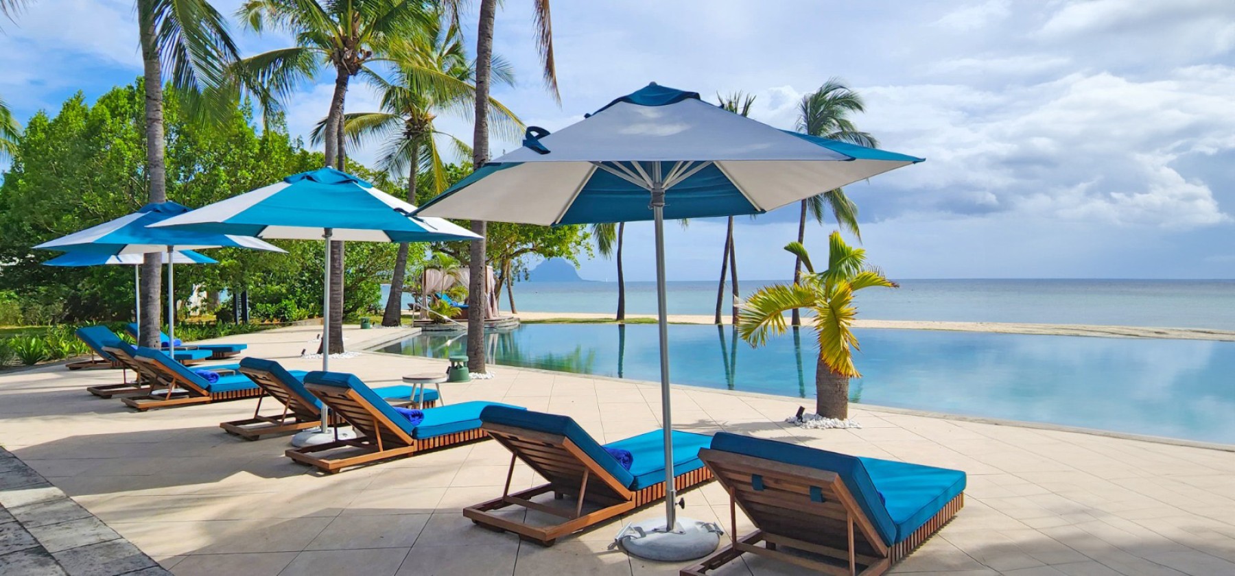 Maradiva Villas Resort & Spa